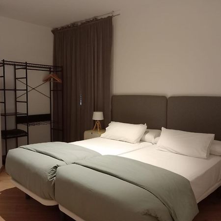 Apartamentos Armanya 3 ルーゴ エクステリア 写真